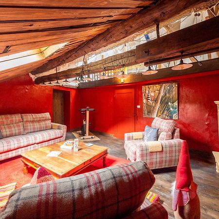 Eau Berges Hostel Val-de-Sos Kültér fotó